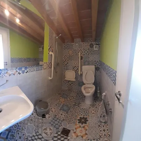Farm stay Agriturismo Ninfe Di Bosco Saturnana